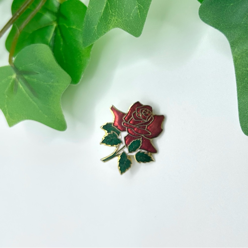 Vintage 80s Rose Brooch Pin
